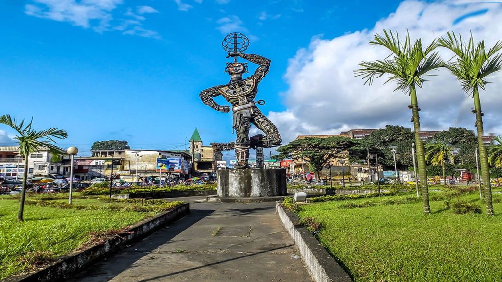 a douala l africa digital expo 2025 affirme l ambition numerique du continent du 14 au 16 juillet 2025 la ville de douala capitale economique du cameroun s est transformee en carrefour de l innovation