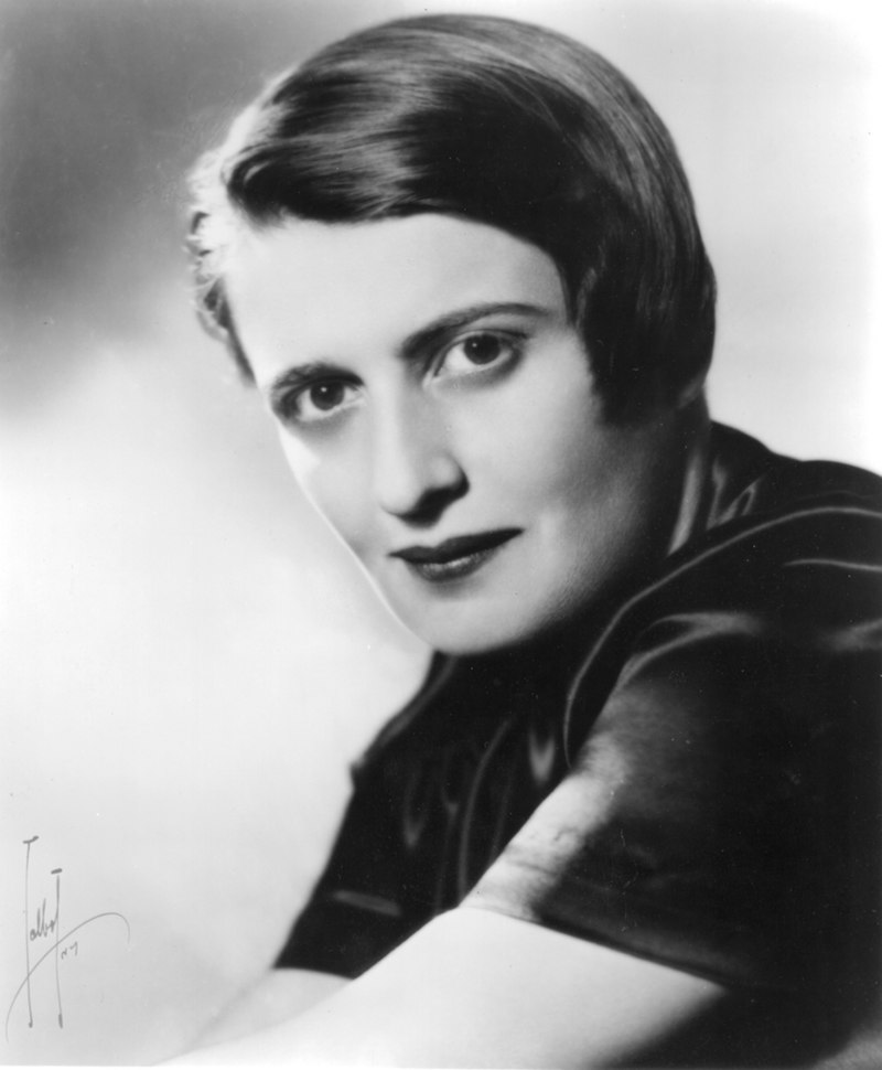 ayn rand precurseuse du libertarisme et icone dans la tech americaine ayn rand 1905 1982 est consideree comme la theoricienne d un capitalisme individualiste pronant les valeurs de la raison du merite mais aussi de l egoisme rationnel travis kalanick