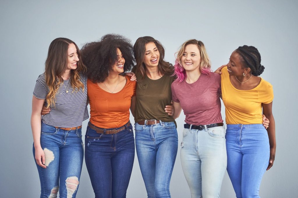 women summit 2025 le leadership de la femme africaine celebre a casablanca le women summit 2025 a casablanca a mis en lumiere le role cle des femmes africaines comme moteurs d innovation d equite et de durabilite en afrique